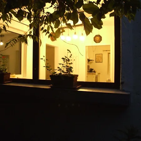 Simon Vendeghaz بيت للعطل Badacsonytördemic