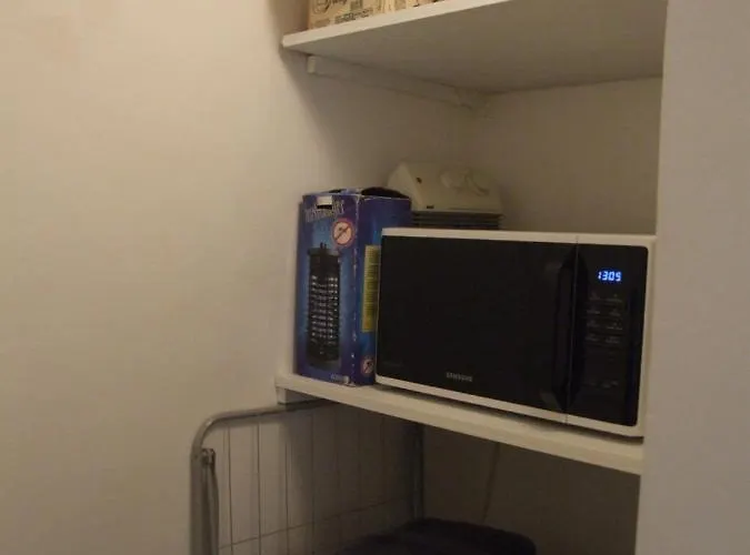 Vidám Csendes Természetközeli Falusi . Nyaraló