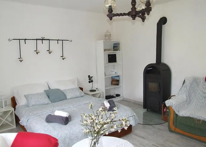 Simon Vendeghaz * Badacsonytördemic